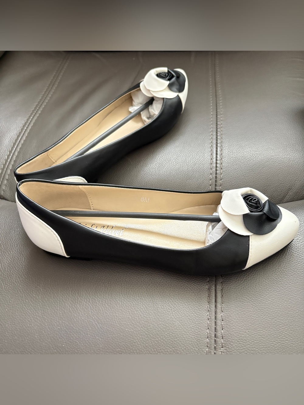 Midnight Velvet Black and White Floral Cap-Toe Ballet Flats Size 8 M